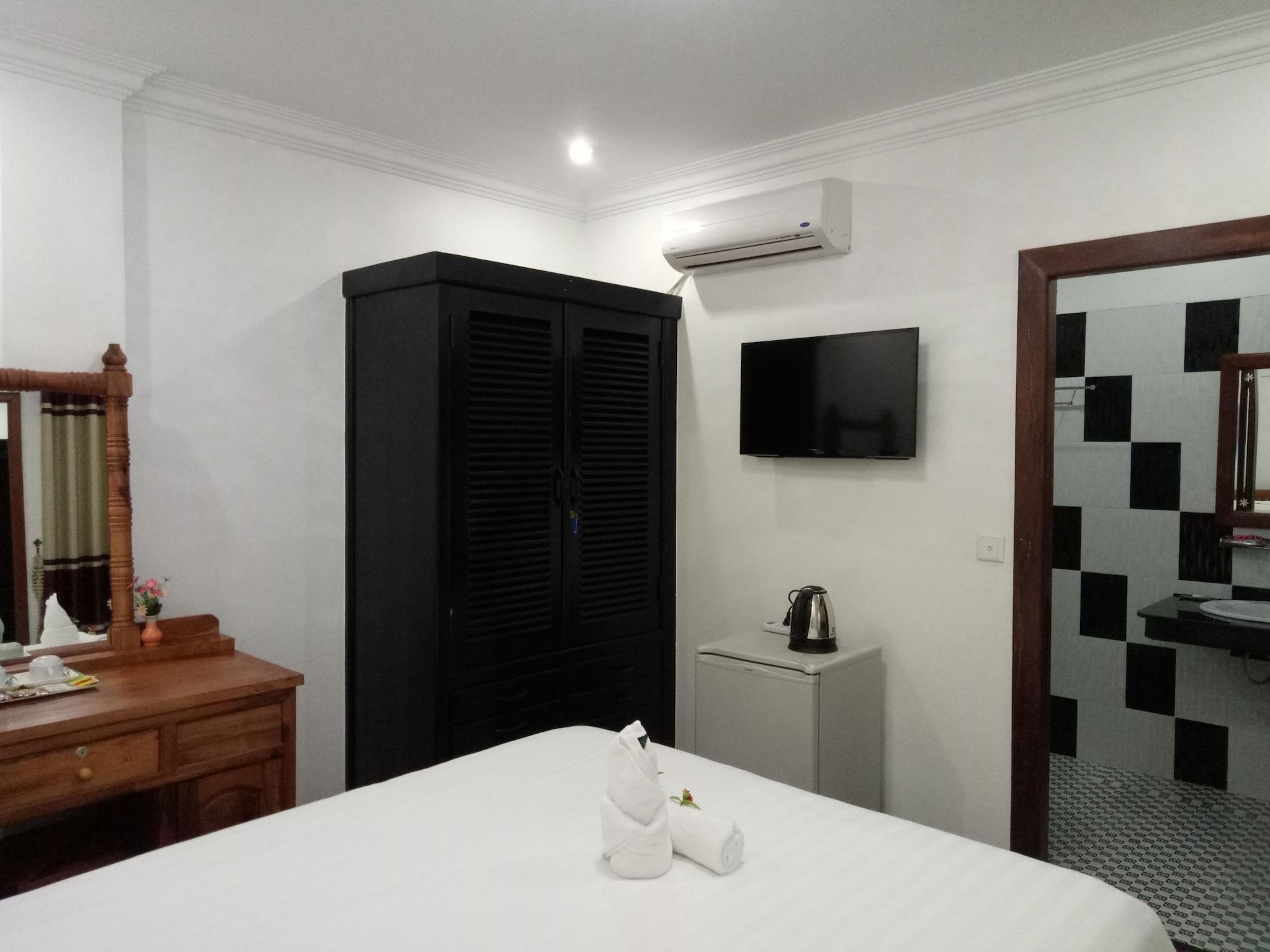 Oriental Siem Reap Hotel Exterior photo