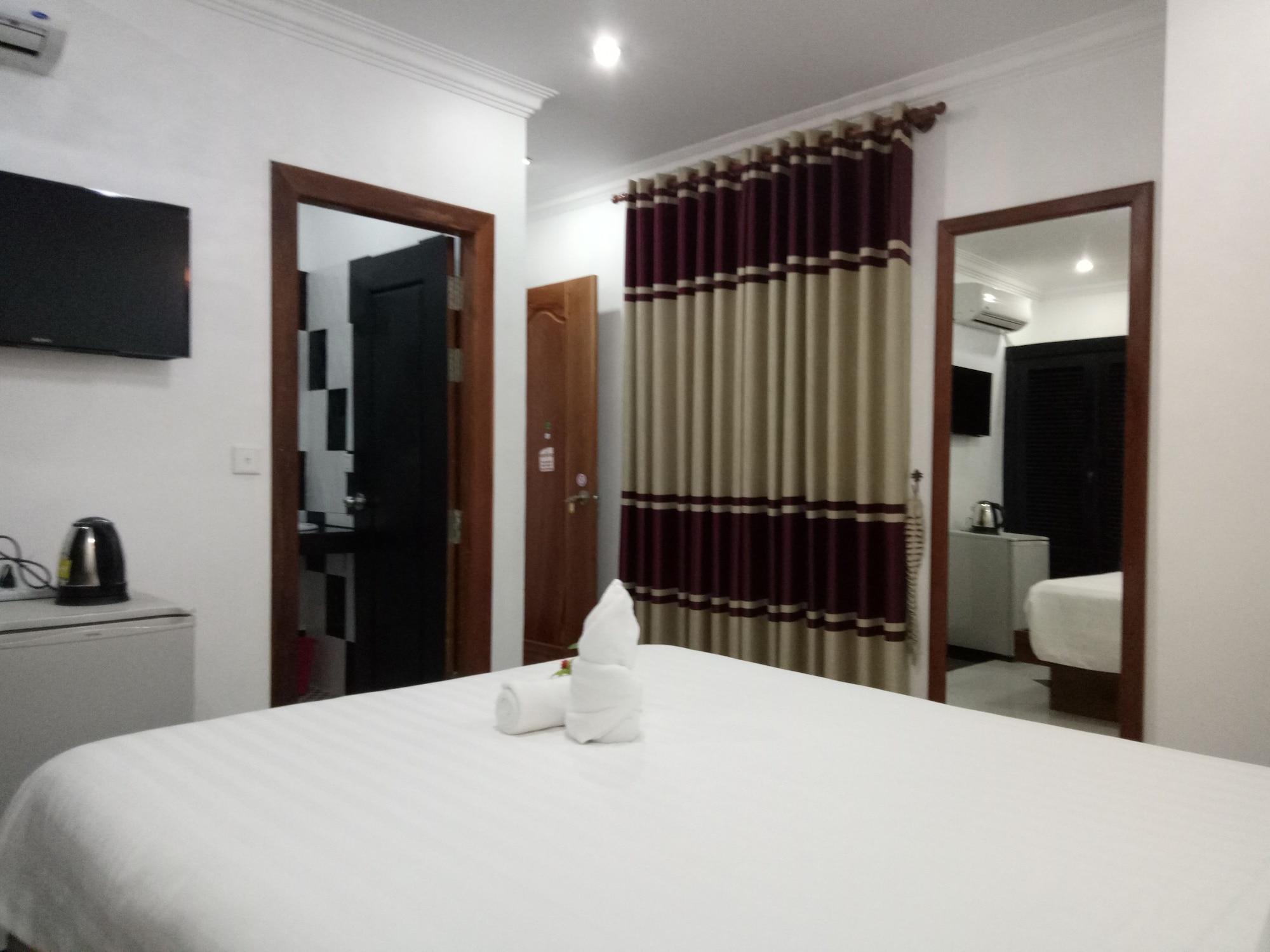 Oriental Siem Reap Hotel Exterior photo