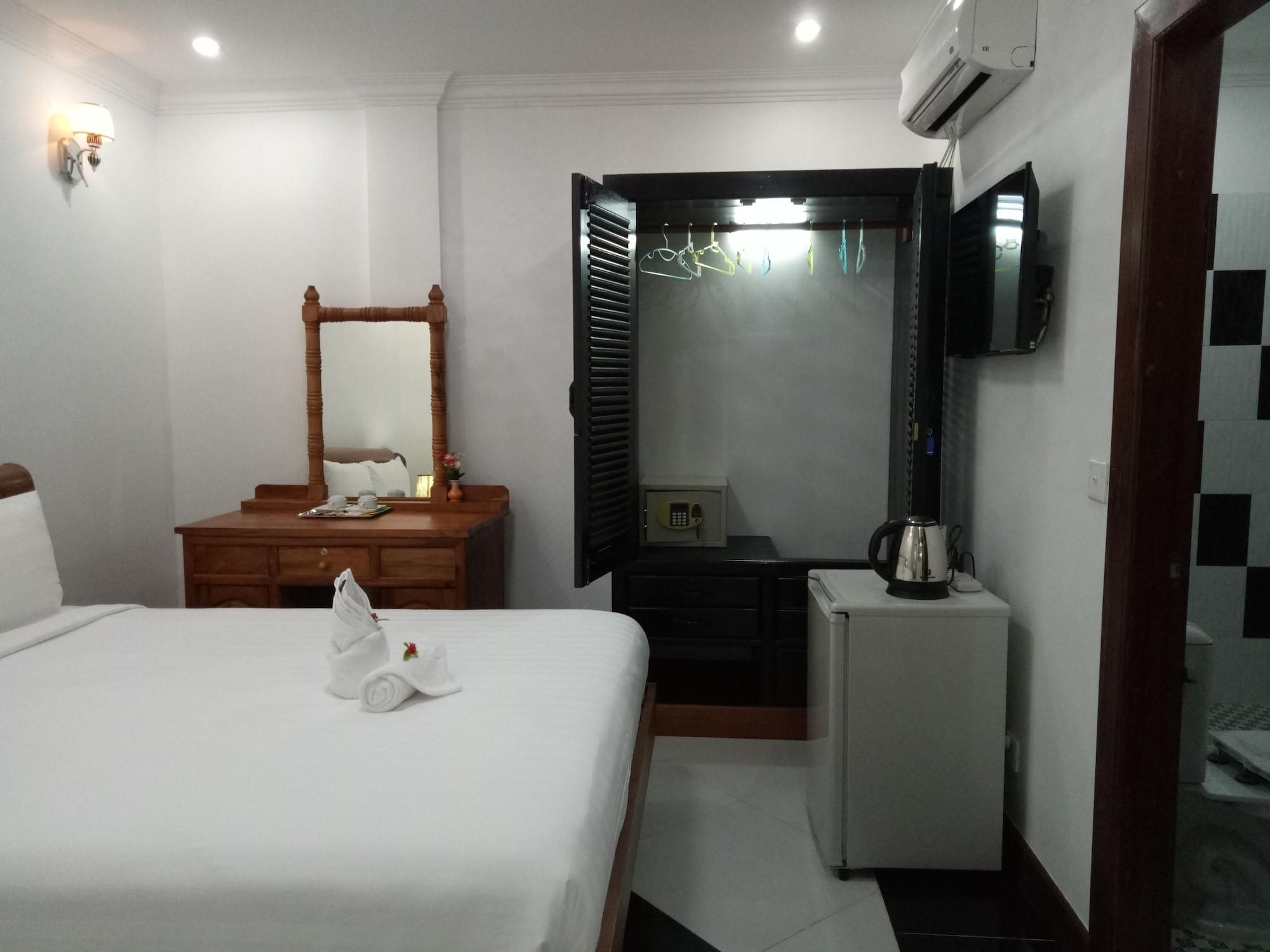 Oriental Siem Reap Hotel Exterior photo