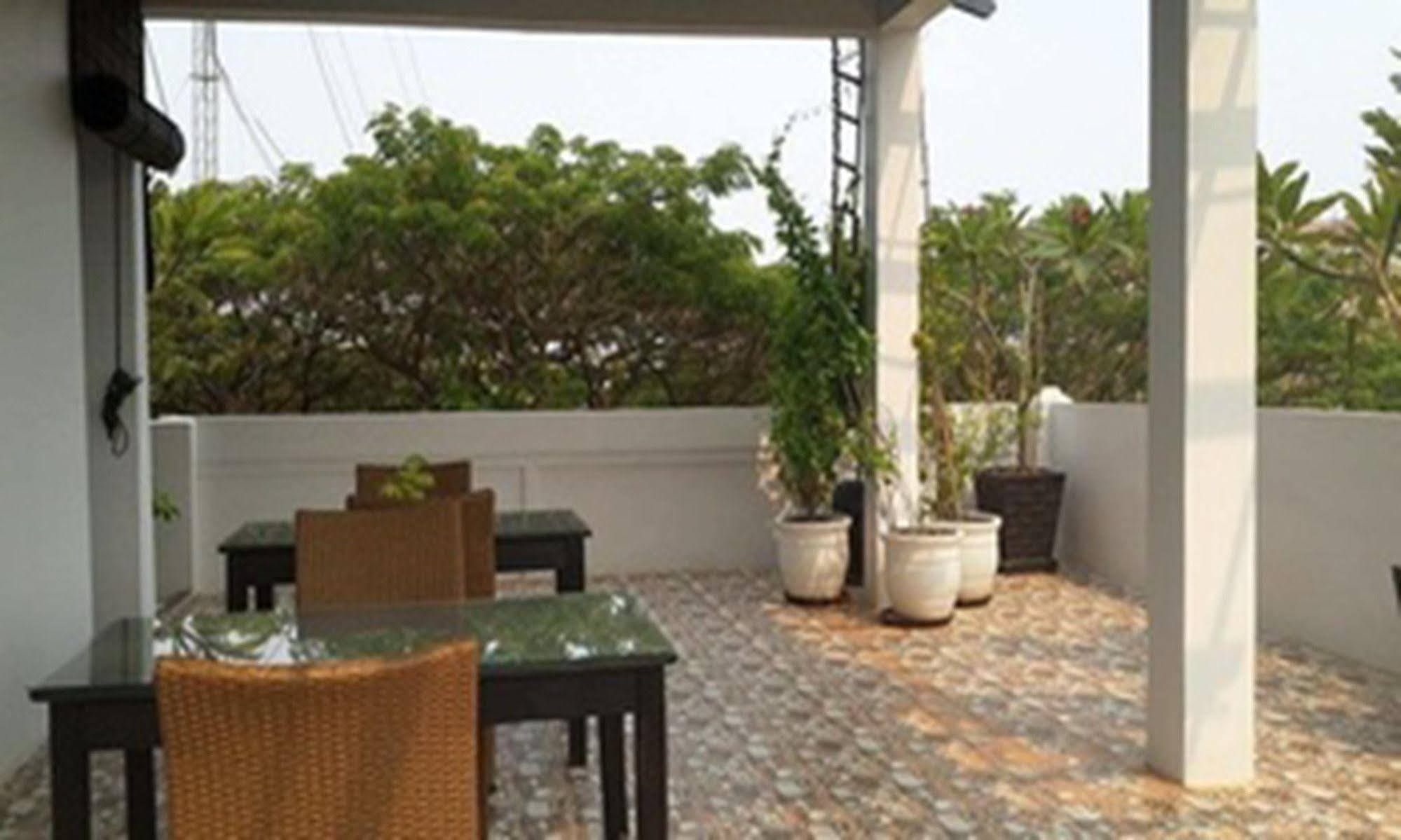 Oriental Siem Reap Hotel Exterior photo