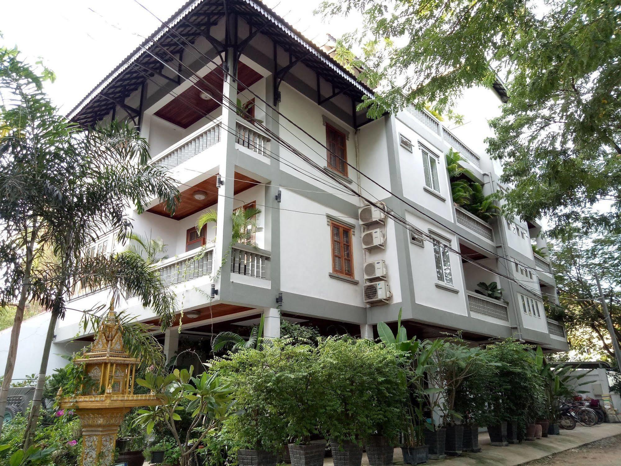 Oriental Siem Reap Hotel Exterior photo